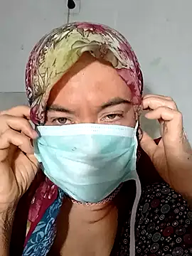 Snapshot of turbanlim07 chatting on 02-17-26, 06:14 turbanlim07 online show from 02-17-26, 06:14