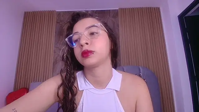 Snapshot of sarita_blondi chatting on 05-02-26, 11:59 sarita blondi online show from 05-02-26, 11:59