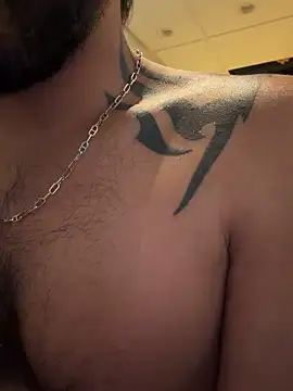 DaggerTie online show from 03-25-26, 02:01