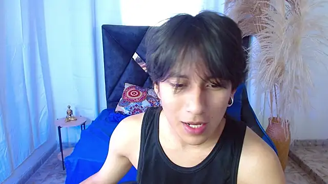 nikoo 18 online show from 04-13-26, 02:33