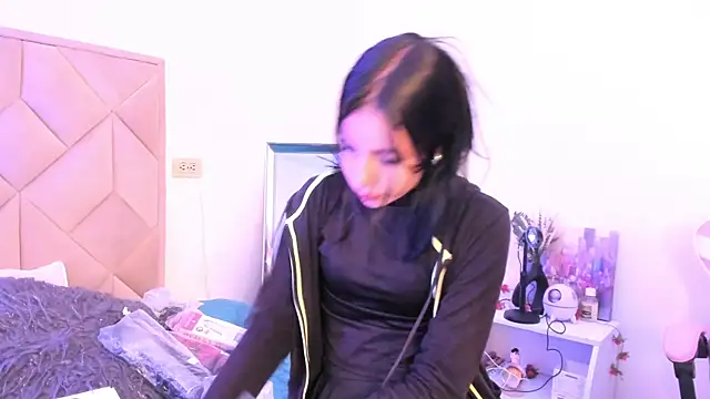 Chloe Miller 2 online show from 04-10-26, 08:35