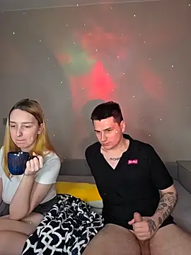 ToxyFoxyy online show from 02-10-26, 12:09