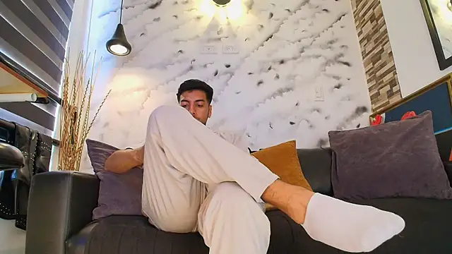 Max Hornye online show from 02-16-26, 06:59