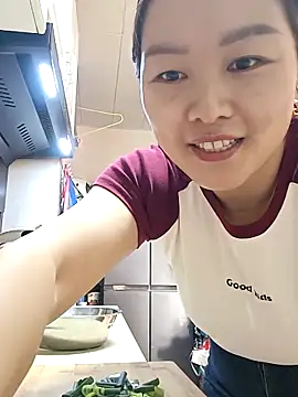 Snapshot of Jennie_dogy chatting on 03-27-26, 12:38 Jennie dogy online show from 03-27-26, 12:38