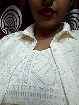 komalsharma99 online show from 04-26-26, 01:09