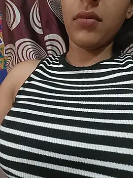 Snapshot of komalsharma99 chatting on 05-17-26, 05:16 komalsharma99 online show from 05-17-26, 05:16