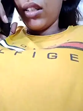 Snapshot of komalsharma99 chatting on 06-13-26, 09:29 komalsharma99 online show from 06-13-26, 09:29