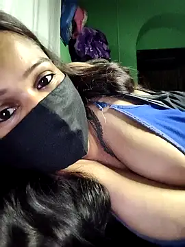Snapshot of V-Hot-Suity chatting on 04-23-26, 11:18 V-Hot-Suity online show from 04-23-26, 11:18