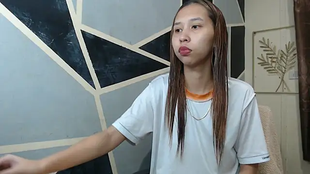 Snapshot of Charming_lexi chatting on 04-23-26, 08:46 Charming lexi online show from 04-23-26, 08:46