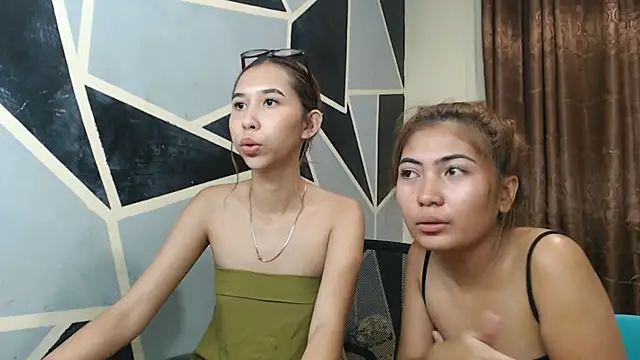 Snapshot of Charming_lexi chatting on 05-21-26, 11:28 Charming lexi online show from 05-21-26, 11:28
