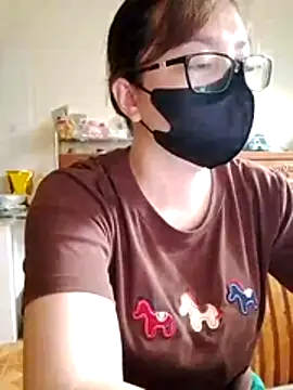 LiilyZi online show from 04-07-26, 01:28