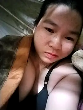 Snapshot of Erika--006 chatting on 02-05-26, 02:05 Erika--006 online show from 02-05-26, 02:05