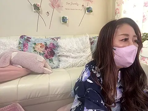 Snapshot of Nokaze-LOVE chatting on 02-06-26, 06:51 Nokaze-LOVE online show from 02-06-26, 06:51