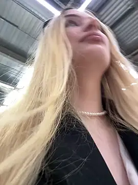 blonde exe online show from 04-10-26, 02:44