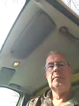 Snapshot of Thomas7070 chatting on 03-07-26, 12:35 Thomas7070 online show from 03-07-26, 12:35