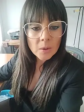 Lyonette reading1 online show from 04-15-26, 03:08