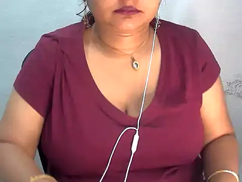 Snapshot of Saniya_K2 chatting on 05-14-26, 08:15 Saniya K2 online show from 05-14-26, 08:15