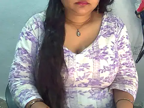 Snapshot of Saniya_K2 chatting on 07-01-26, 04:18 Saniya K2 online show from 07-01-26, 04:18