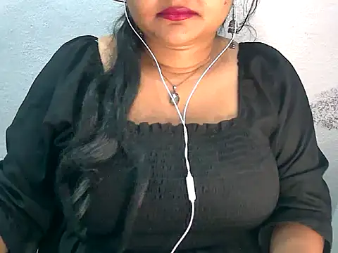 Snapshot of Saniya_K2 chatting on 07-23-26, 04:38 Saniya K2 online show from 07-23-26, 04:38