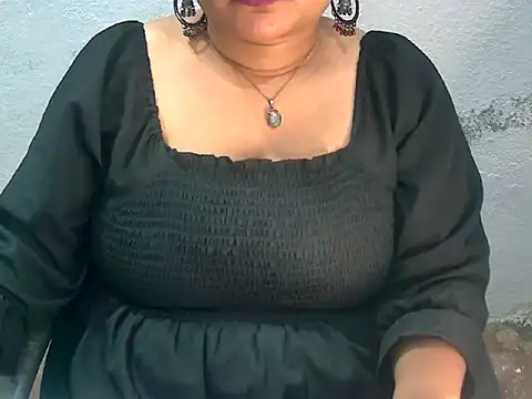Snapshot of Saniya_K2 chatting on 07-28-26, 08:52 Saniya K2 online show from 07-28-26, 08:52