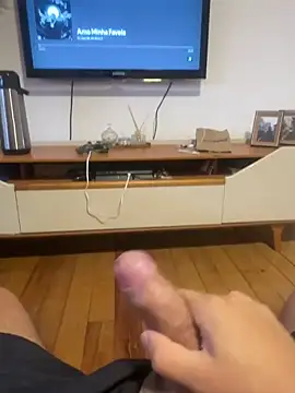 Snapshot of Bigbigjack chatting on 03-09-26, 02:10 Bigbigjack online show from 03-09-26, 02:10