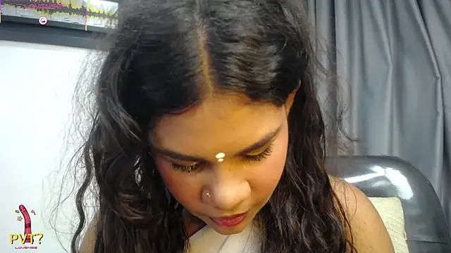Snapshot of yaazhinii chatting on 07-15-26, 11:48 yaazhinii online show from 07-15-26, 11:48