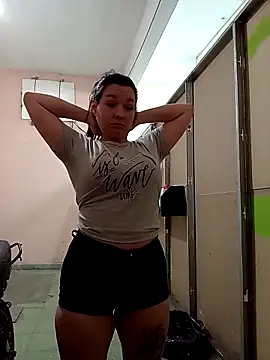 Snapshot of Beesametoda chatting on 02-09-26, 01:59 Beesametoda online show from 02-09-26, 01:59