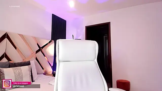 missthailand  online show from 02-26-26, 10:20