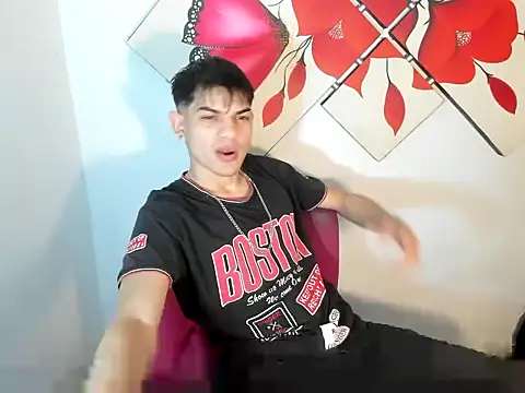 Snapshot of Jesshot_bigcock20cm chatting on 02-19-26, 04:41 Jesshot bigcock20cm online show from 02-19-26, 04:41