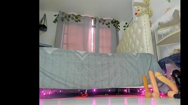 sweet supreme online show from 02-16-26, 08:38