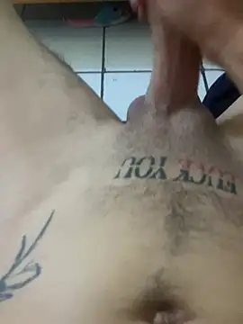 Snapshot of pitudo1713 chatting on 04-27-26, 05:44 pitudo1713 online show from 04-27-26, 05:44