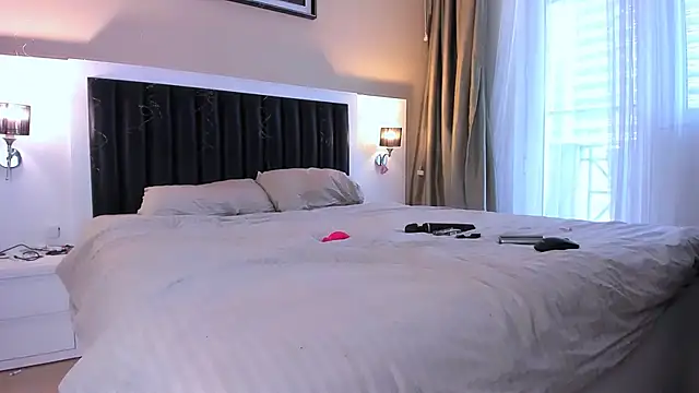 Snapshot of marrena_a chatting on 02-23-26, 08:44 marrena a online show from 02-23-26, 08:44