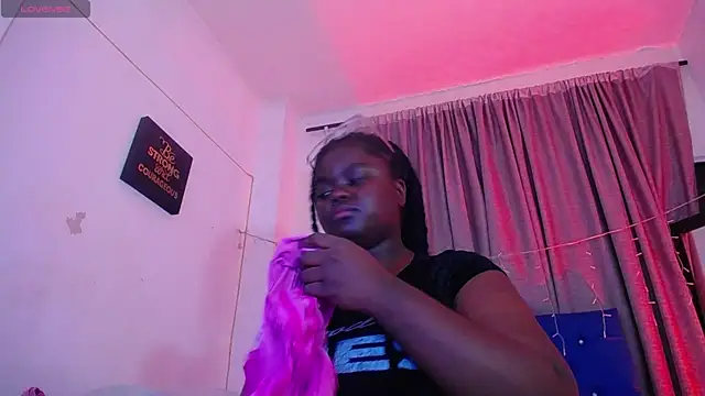 Snapshot of neighbor-ebony chatting on 06-24-26, 03:16 neighbor-ebony online show from 06-24-26, 03:16