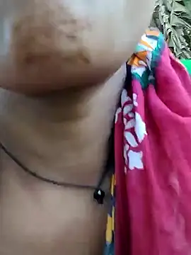 Snapshot of Sweet-runi chatting on 05-02-26, 02:38 Sweet-runi online show from 05-02-26, 02:38