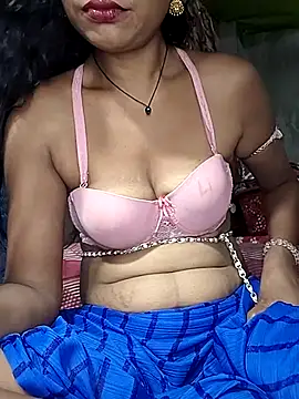 Snapshot of Sweet-runi chatting on 07-19-26, 03:49 Sweet-runi online show from 07-19-26, 03:49