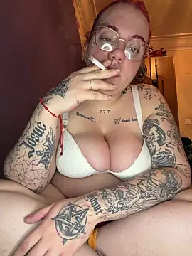 Snapshot of Diablita13 chatting on 03-05-26, 10:00 Diablita13 online show from 03-05-26, 10:00