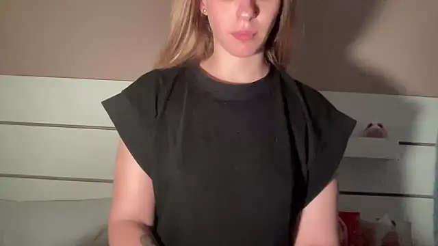 petiteetoile online show from 04-11-26, 04:55