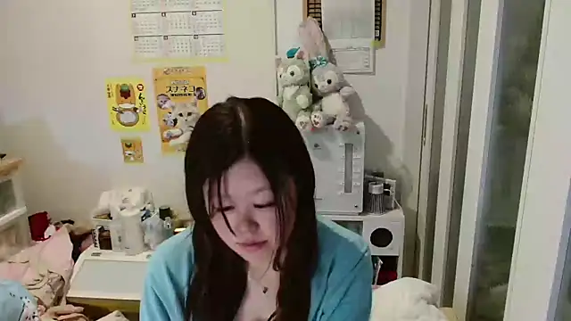 Snapshot of rie__123 chatting on 03-10-26, 04:34 rie 123 online show from 03-10-26, 04:34