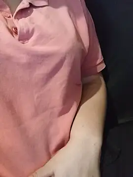 Snapshot of itismyhobby chatting on 02-16-25, 01:36 itismyhobby online show from 02-16-25, 01:36