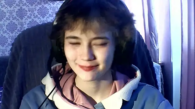 Snapshot of Angels_corner chatting on 02-14-26, 05:26 Angels corner online show from 02-14-26, 05:26