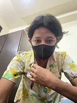 raavigirl online show from 02-21-26, 09:32