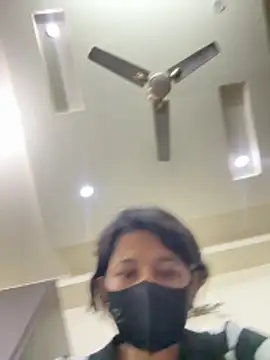 raavigirl online show from 02-26-26, 06:18