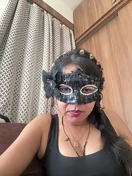 raavigirl online show from 06-01-26, 07:32