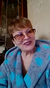 SophieBurns online show from 04-19-26, 09:52