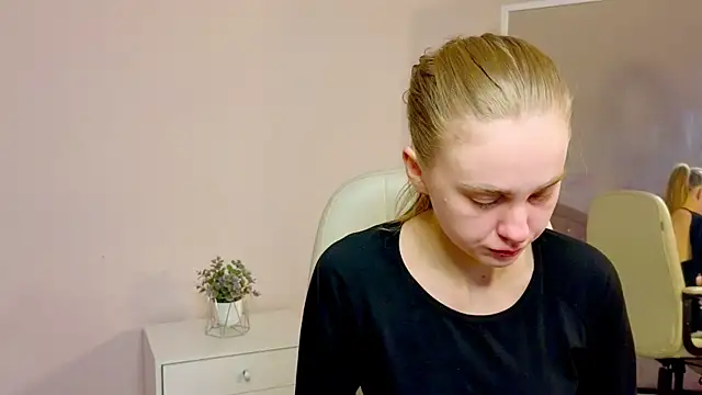 Erica Grace online show from 04-22-26, 05:32