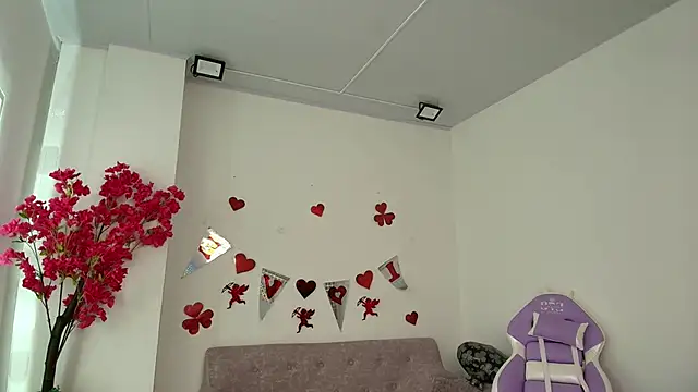 Snapshot of Alanna__scott chatting on 02-20-26, 03:36 Alanna scott online show from 02-20-26, 03:36