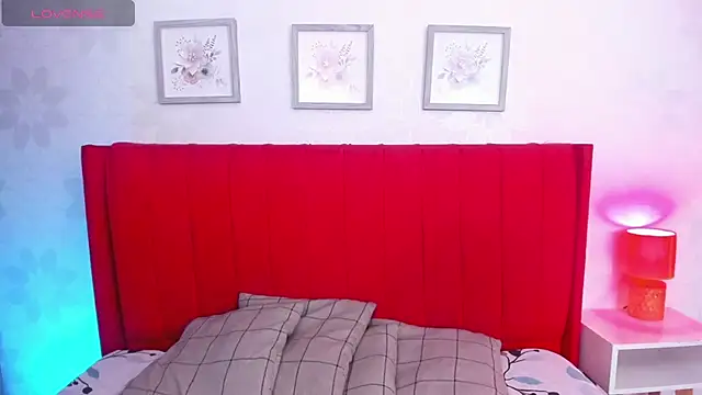 Demian Hush online show from 03-08-26, 03:21