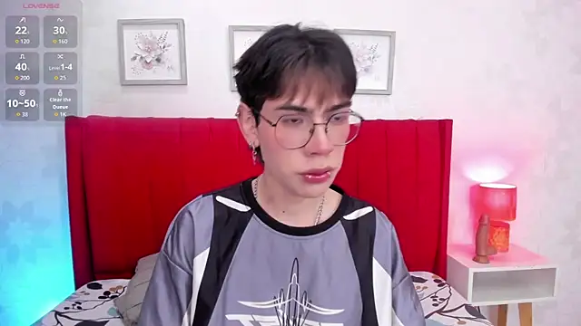 Demian Hush online show from 03-12-26, 03:01