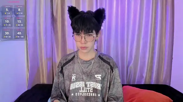 Demian Hush online show from 04-21-26, 03:24