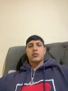 Snapshot of jaysimons11 chatting on 02-07-26, 09:40 jaysimons11 online show from 02-07-26, 09:40